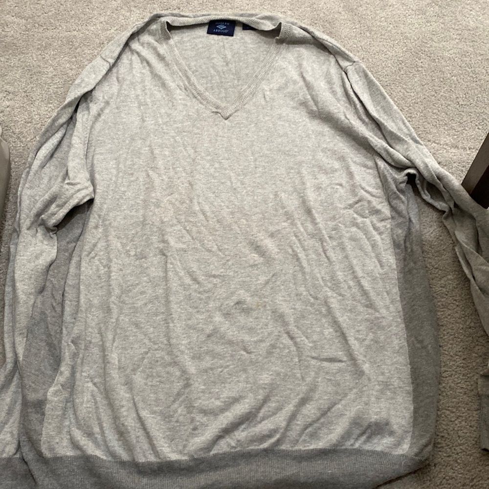Joseph, ABBOUD size large gray sweater the sides and cuffs. It’s a darker gray.